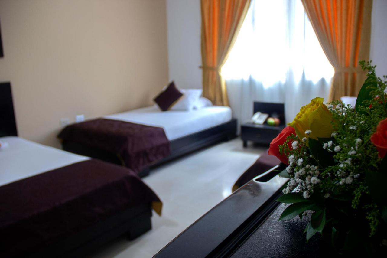 Hotel Plazuela San Ignacio Medellín Buitenkant foto
