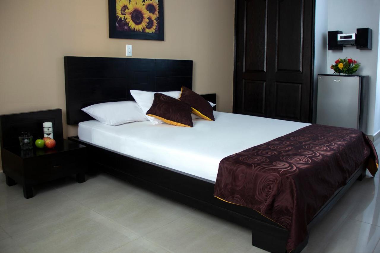 Hotel Plazuela San Ignacio Medellín Buitenkant foto