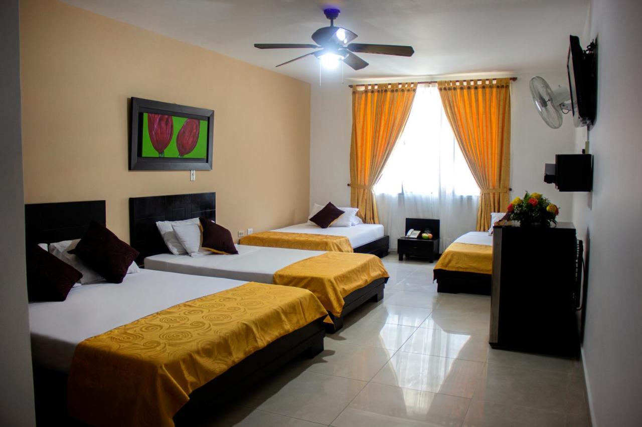 Hotel Plazuela San Ignacio Medellín Buitenkant foto