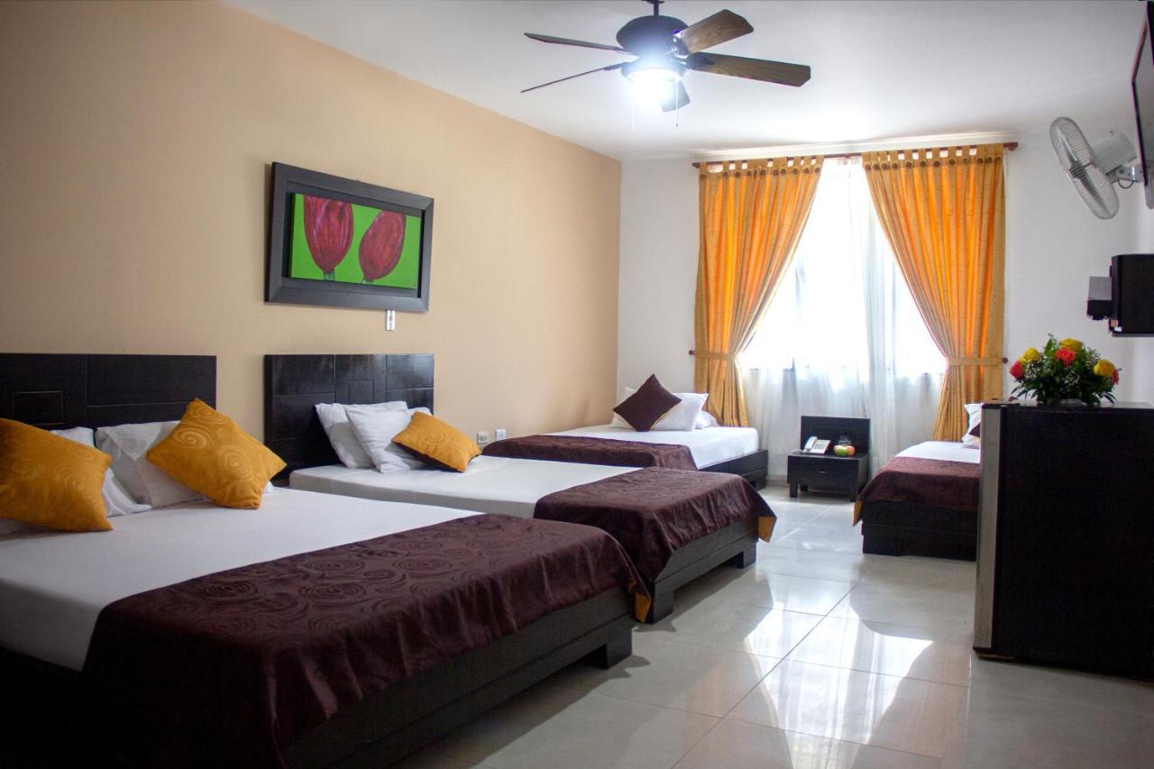 Hotel Plazuela San Ignacio Medellín Buitenkant foto