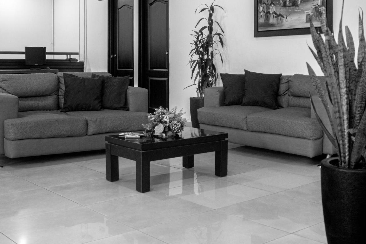 Hotel Plazuela San Ignacio Medellín Buitenkant foto