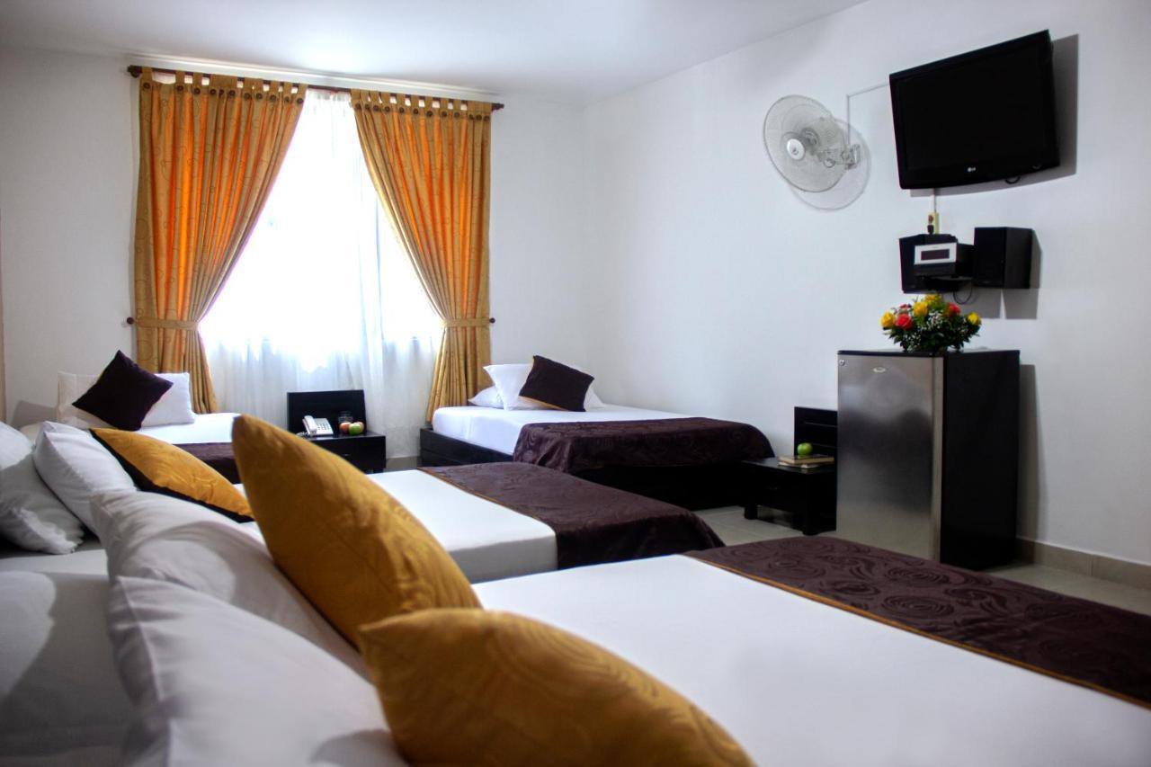 Hotel Plazuela San Ignacio Medellín Buitenkant foto