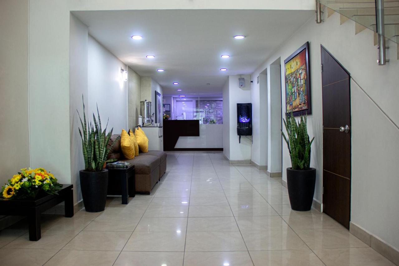 Hotel Plazuela San Ignacio Medellín Buitenkant foto