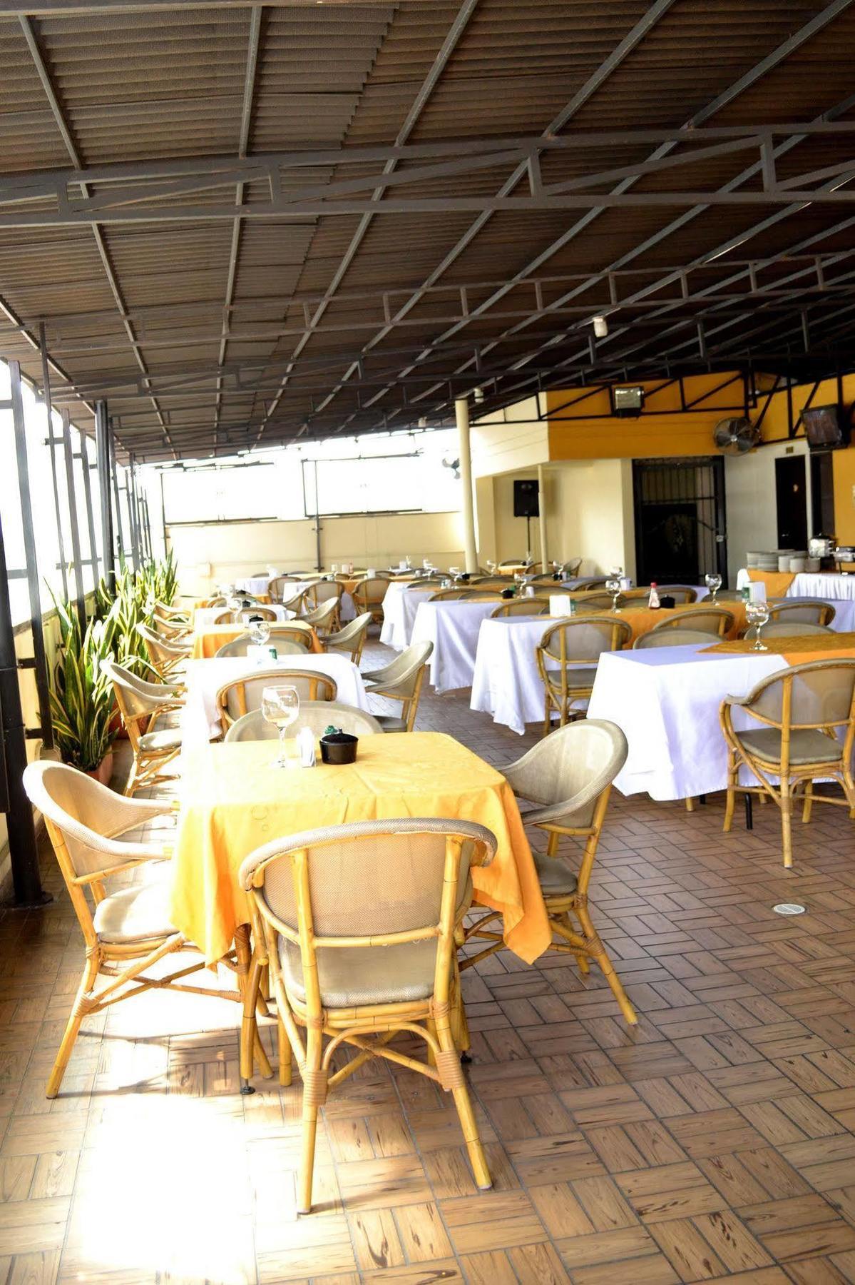 Hotel Plazuela San Ignacio Medellín Buitenkant foto